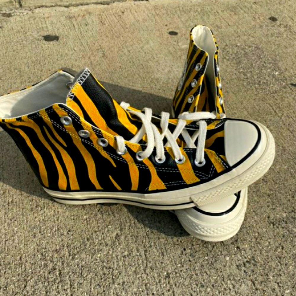 Van's